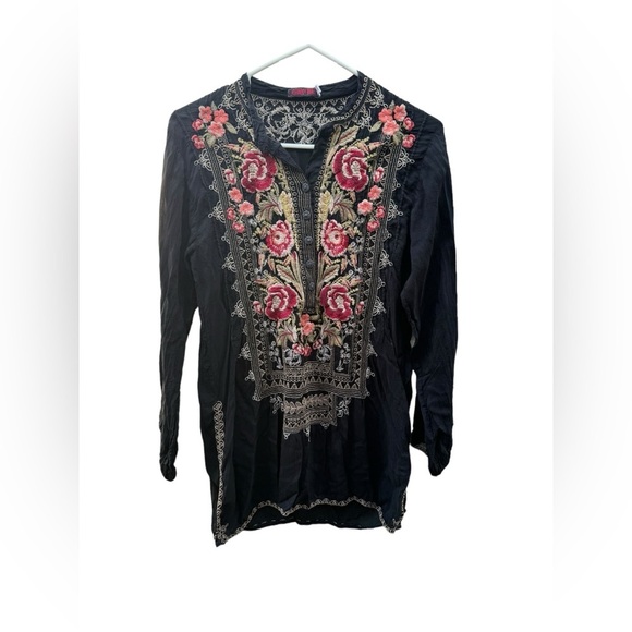 Johnny Was Meadow Tunic Blouse Embroidered Top size XS - Picture 2 of 6